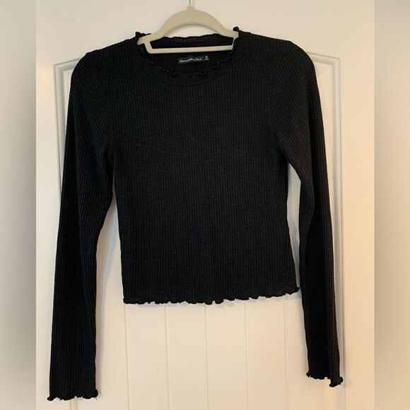 Abercrombie & Fitch Tops - Abercrombie & Fitch Ribbed Knit Cropped Top Black Size Small Ruffle Accents